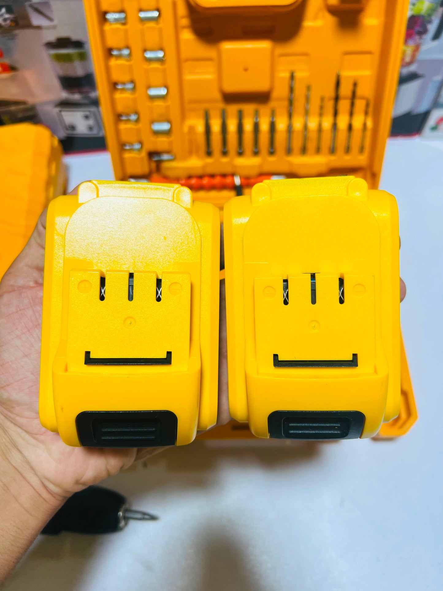 DeWalt 64V Cordless Electric Drill Machine with Battery & Carry Case | Professional Screwdriver Drill Kit